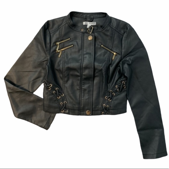 🚨 FAUX LEATHER JACKET - Picture 9 of 9